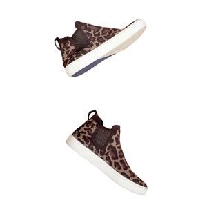 ROTHY"S The Chelsea Wildcat Limited Edition Knit Sneaker Boot Size 7